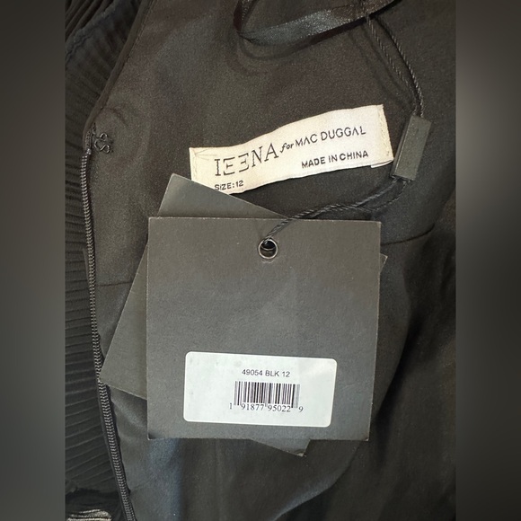 NWT IEENA for MAC DUGGAL 49054 Black Sleeveless Ruffle Tiered V Neck Gown sz 12 - Picture 9 of 9